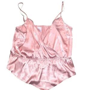 No boundaries wrap sleeveless blouse